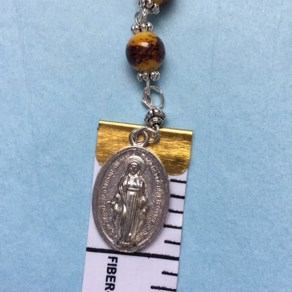 New Tiger Eye Pocket Rosary - Picture 4 of 7